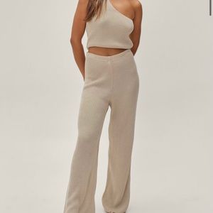Nasty Gal “One By One” Shoulder Knitted Lounge Set in Oatmeal size Small